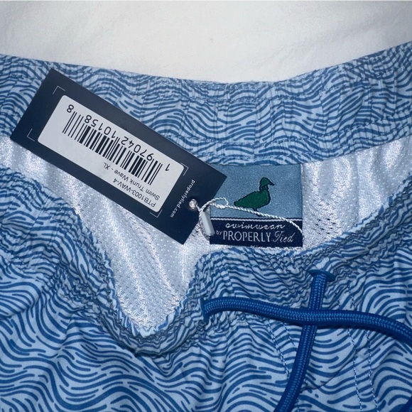 Properly Tied Swim Trunk Wave - Picture 2 of 3